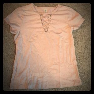 Cross neck detailed short sleeve shirt